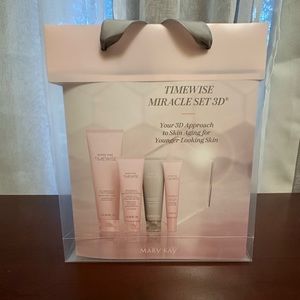 Mary Kay TimeWise 3D Miracle Set - Skin Moisturizer, Anti-Aging Cream